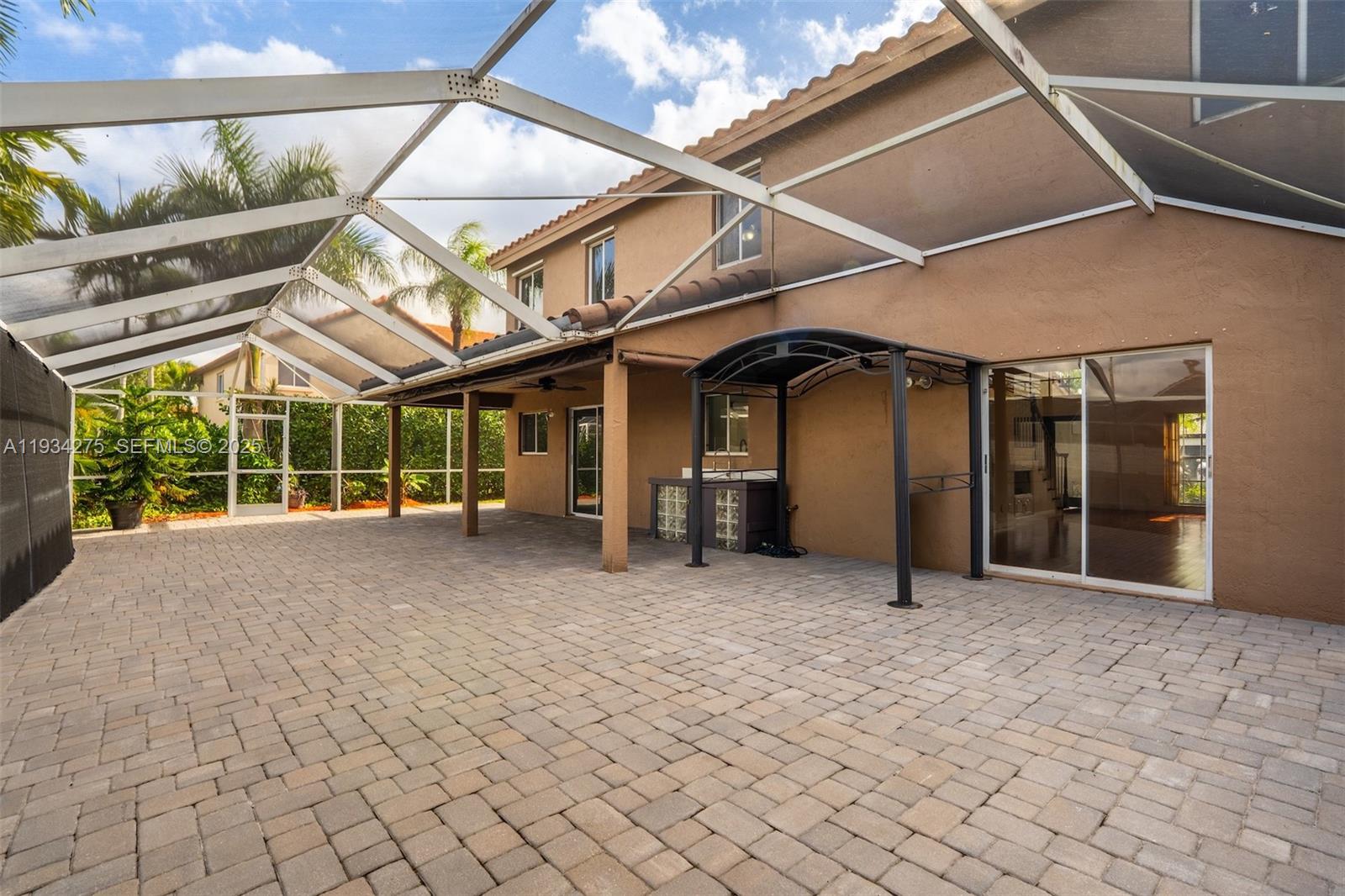 19313 NW 11th St Pembroke Pines, FL 33029