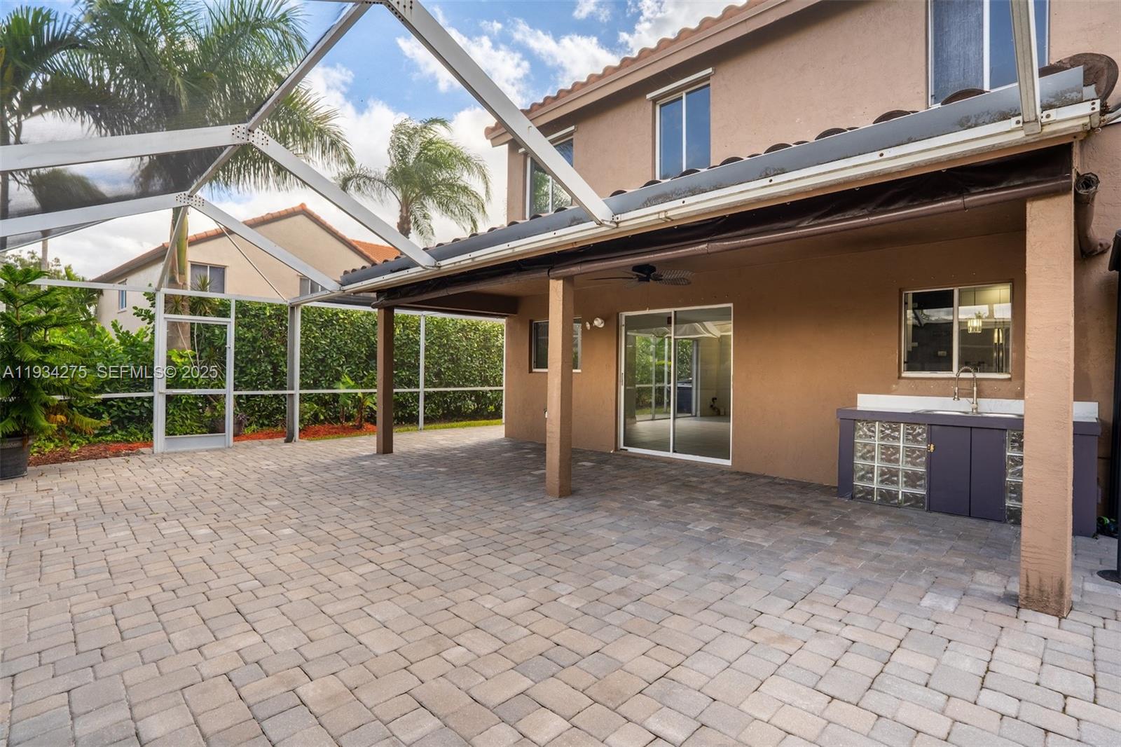 19313 NW 11th St Pembroke Pines, FL 33029