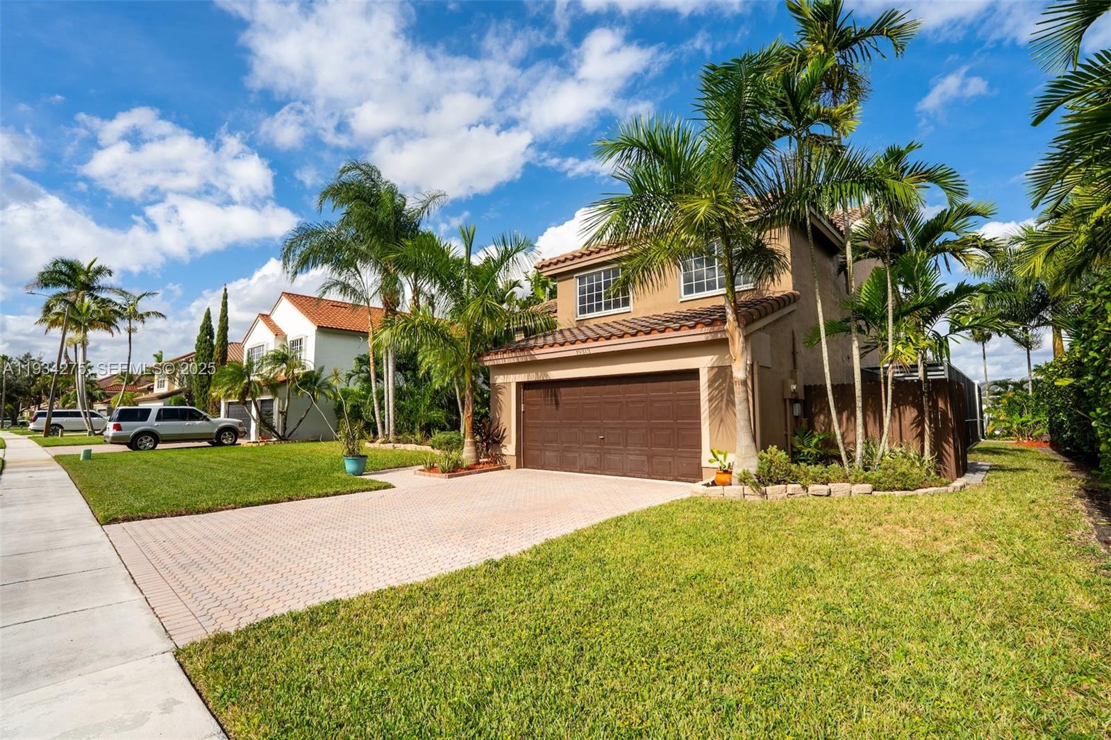 19313 NW 11th St Pembroke Pines, FL 33029