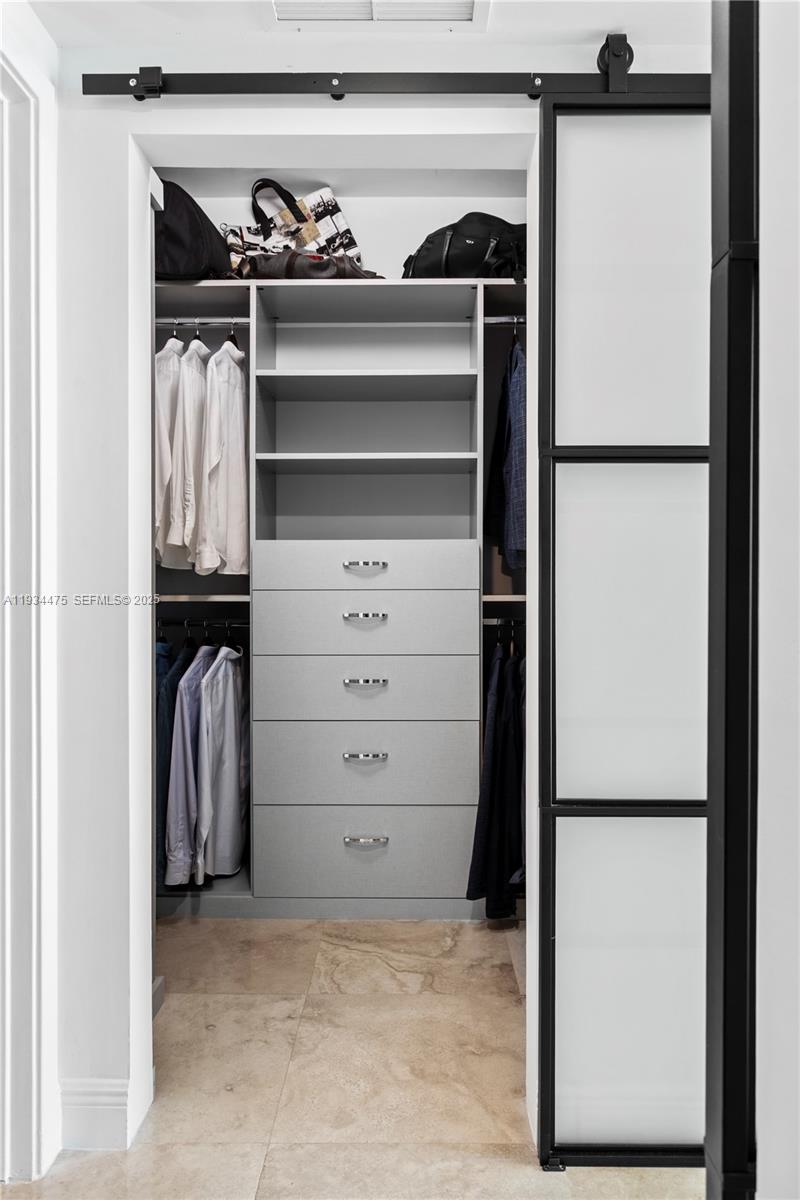 image Jade at Brickell Bay24