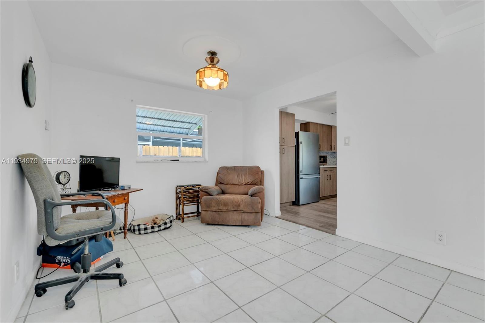 6945 NW 8th Ct Margate, FL 33063