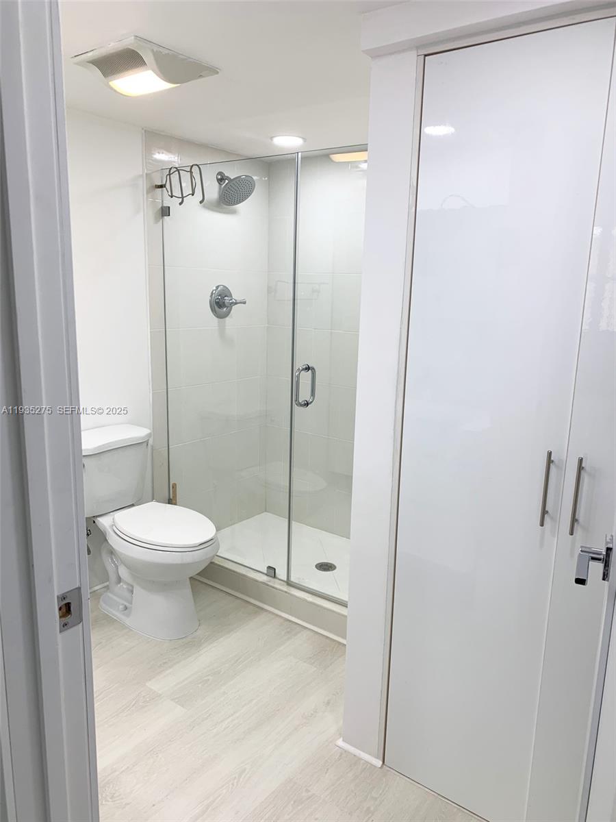 image Winston Towers 50018