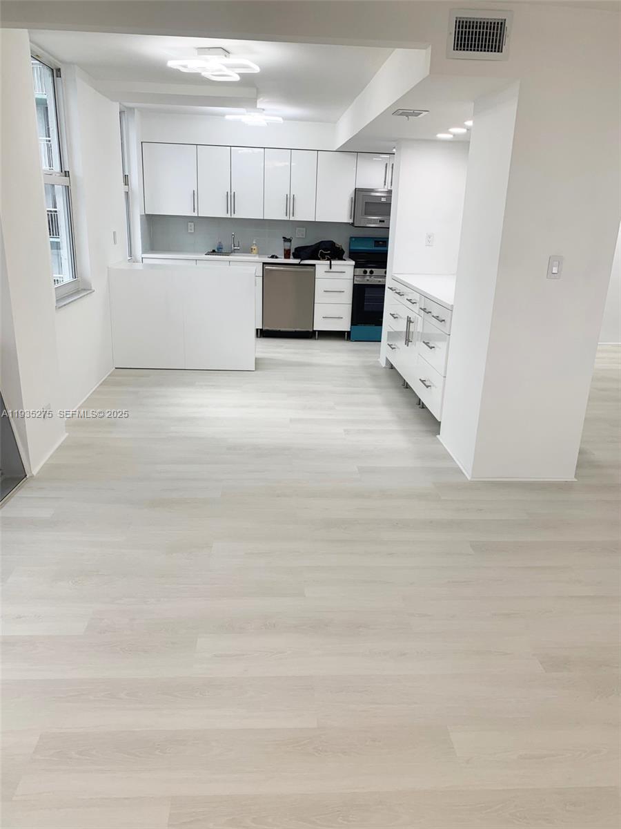 image Winston Towers 5008