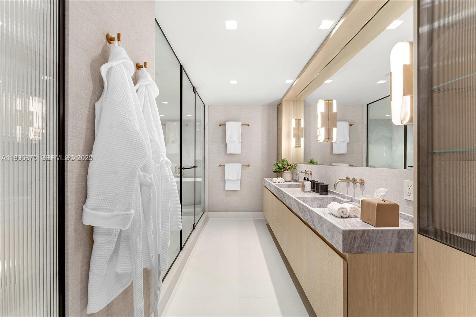 2521 Fisher Is Dr #6201 Miami Beach, FL 33109