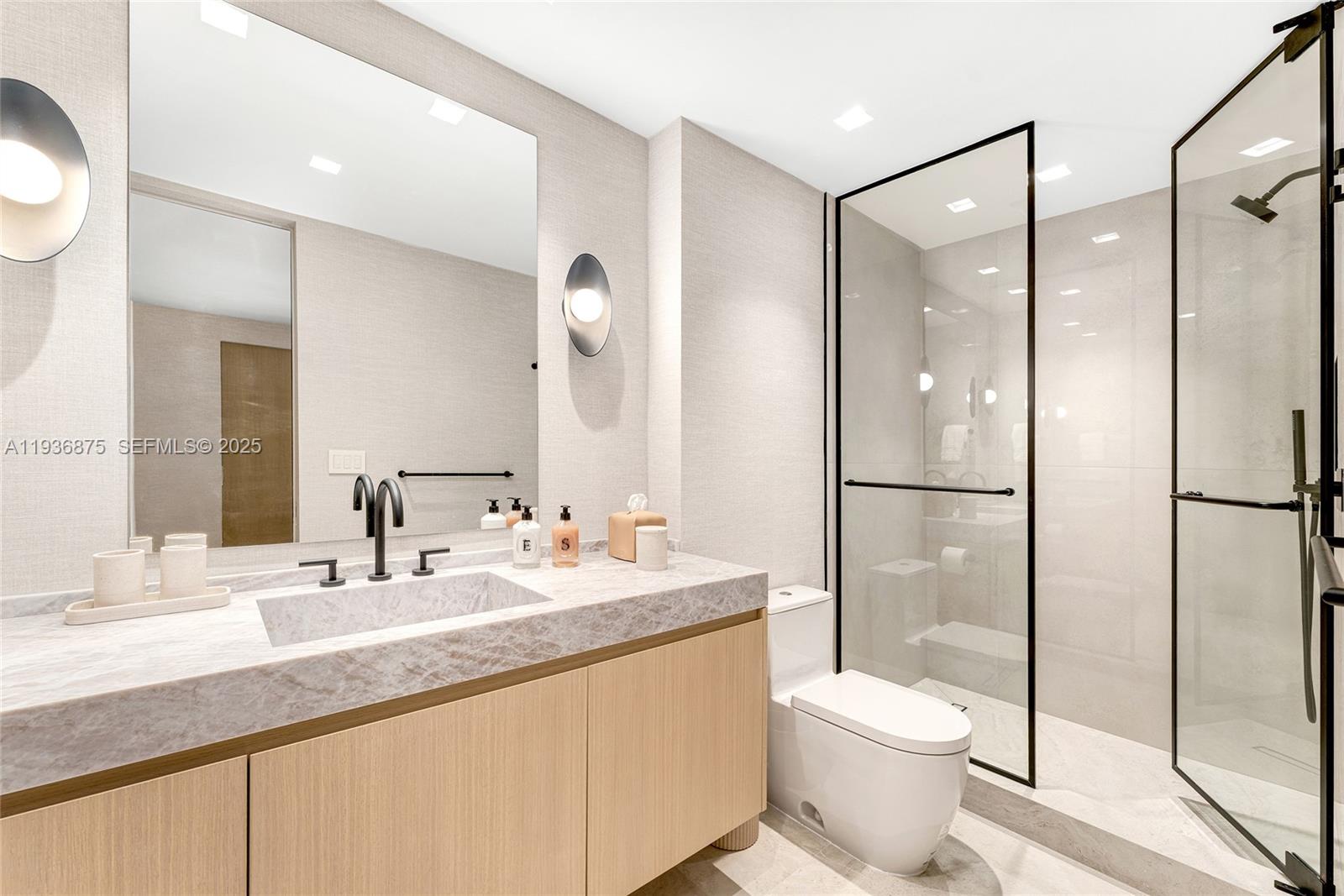 2521 Fisher Is Dr #6201 Miami Beach, FL 33109