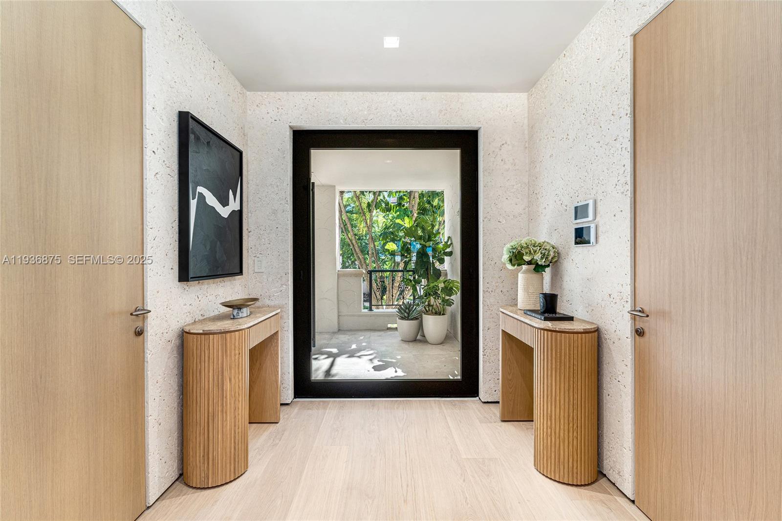 2521 Fisher Is Dr #6201 Miami Beach, FL 33109