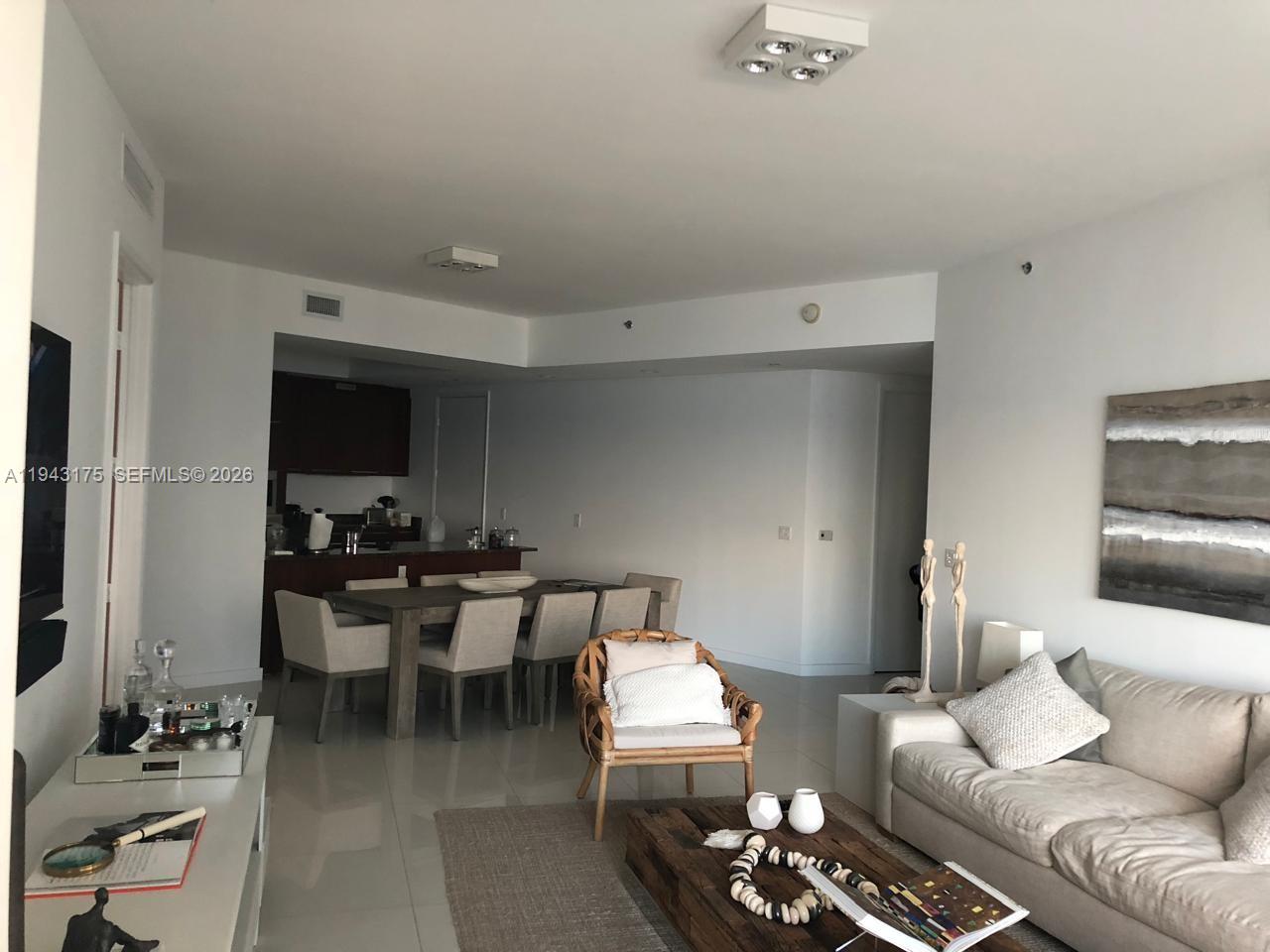 image Tdr Tower Iii Condo12