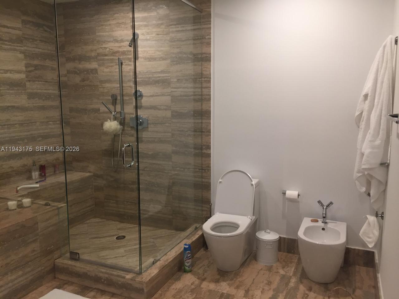 image Tdr Tower Iii Condo16