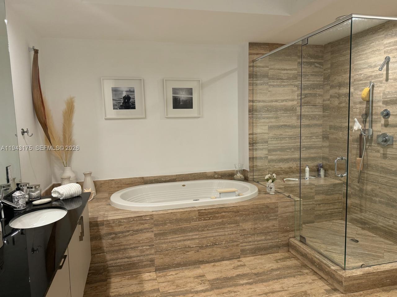 image Tdr Tower Iii Condo3