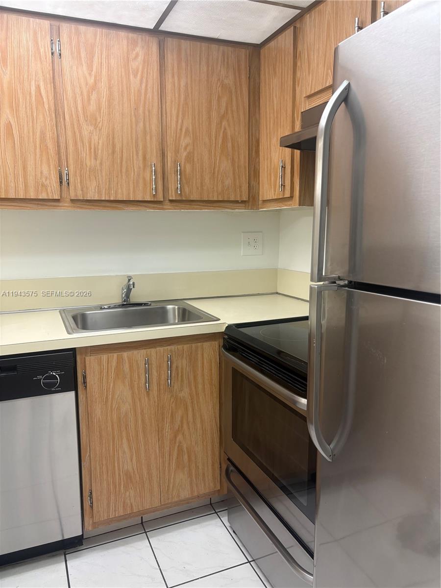 5981 Washington St #215 Hollywood, FL 33023