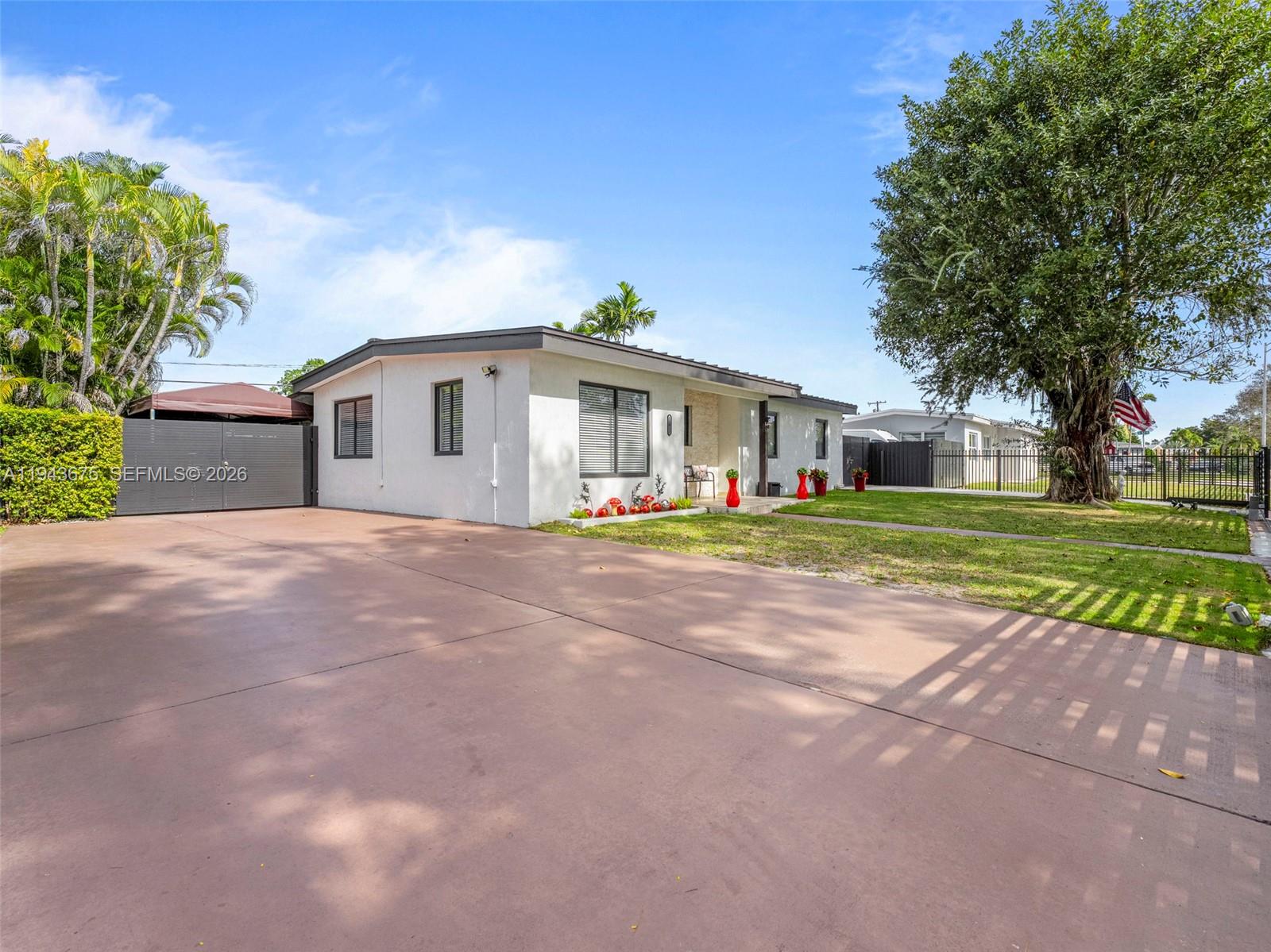 11415 SW 56th St Miami, FL 33165