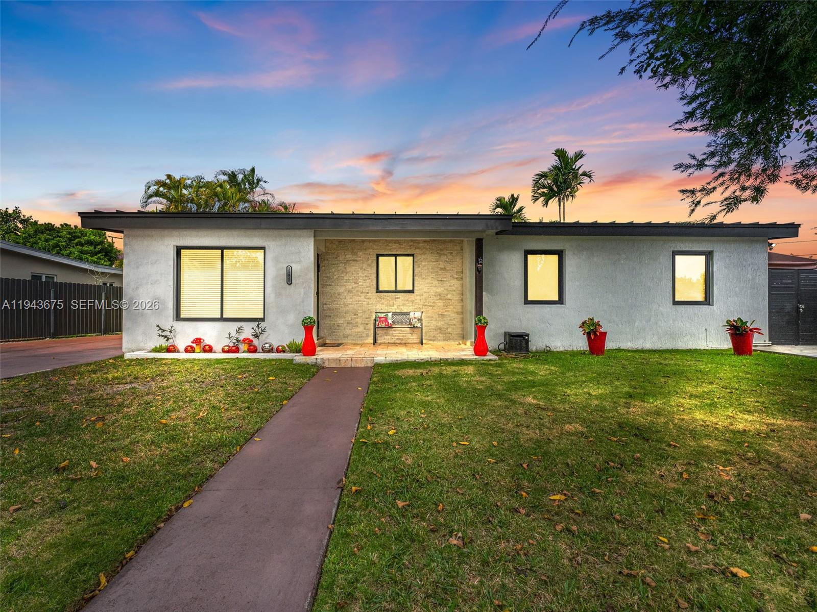 11415 SW 56th St Miami, FL 33165