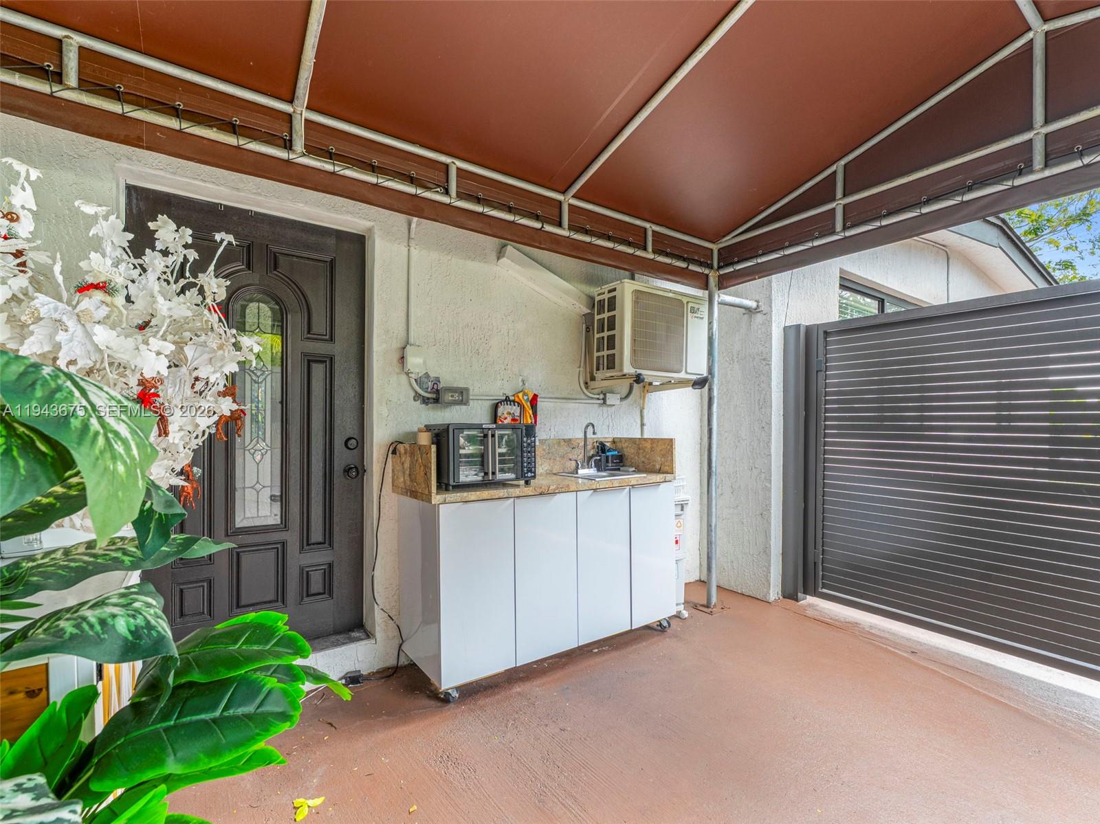 11415 SW 56th St Miami, FL 33165