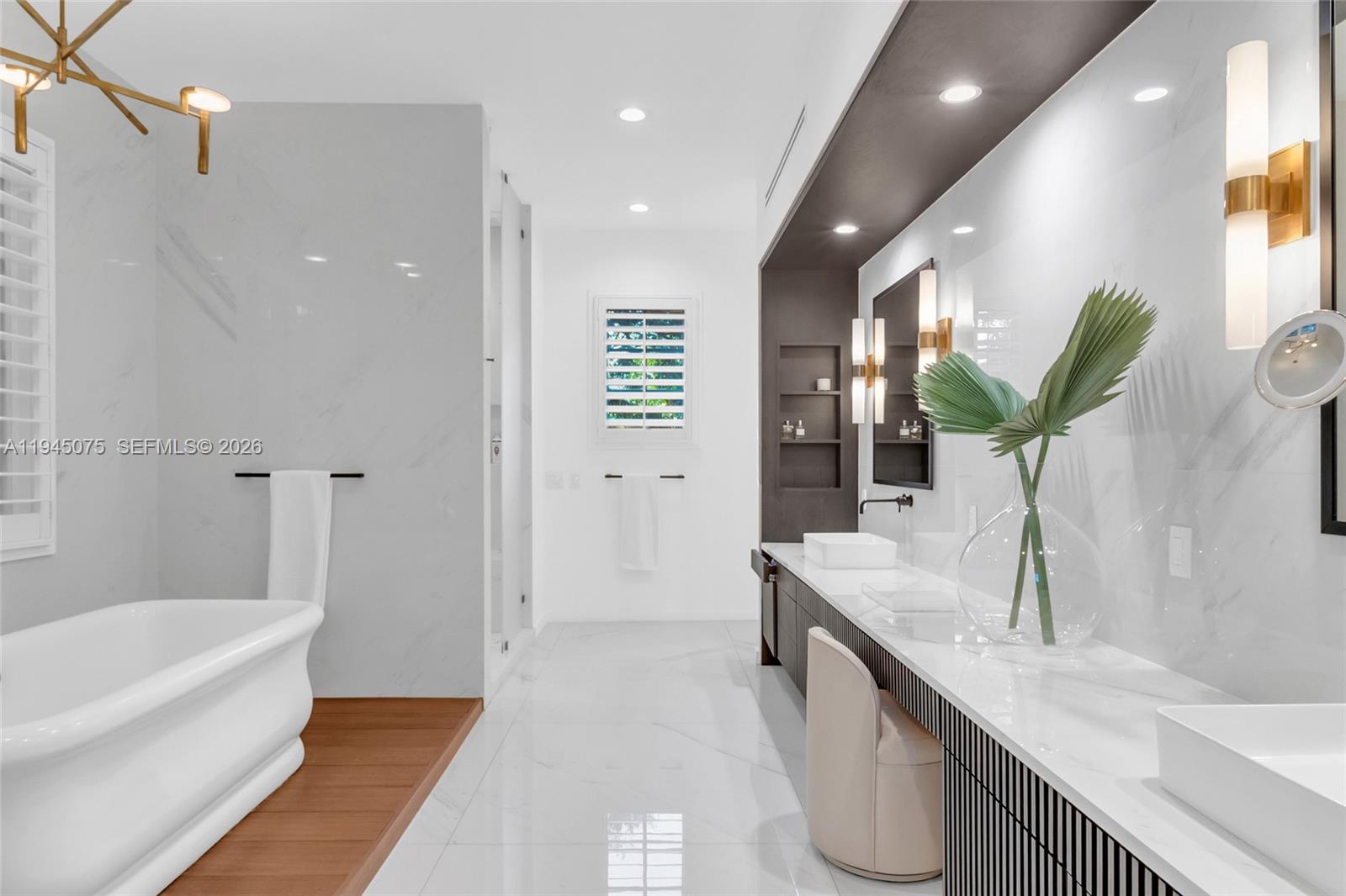 7426 SW 49th Pl Miami, FL 33143