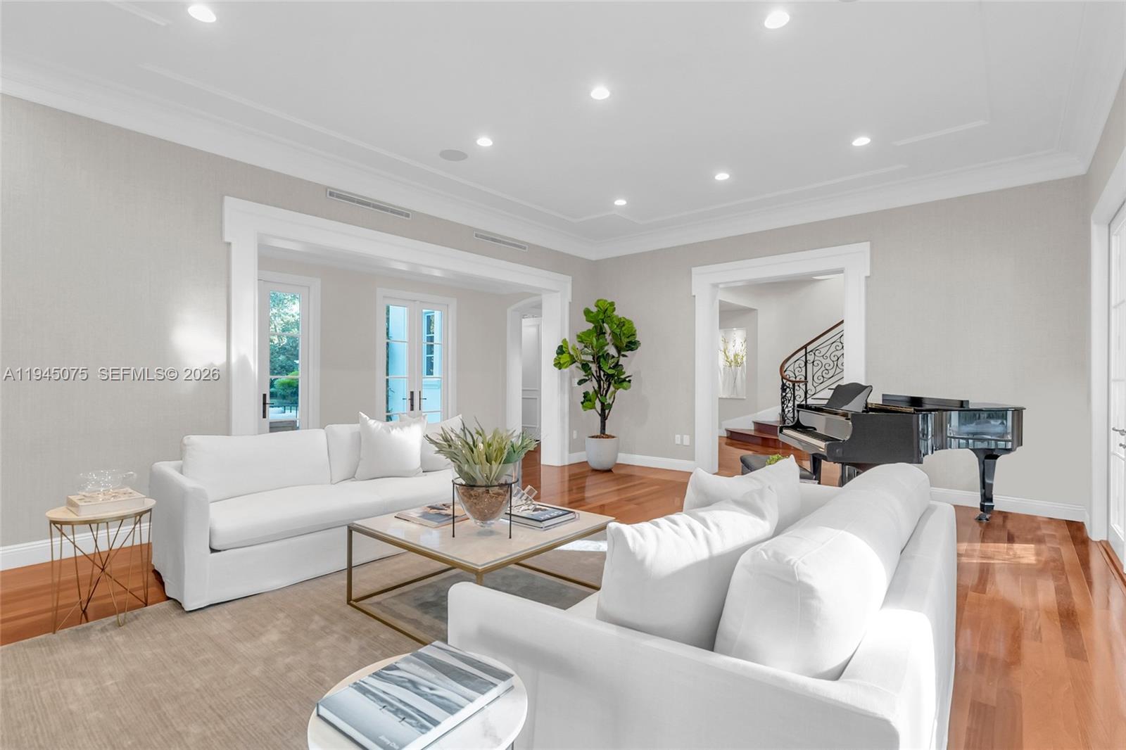 7426 SW 49th Pl Miami, FL 33143