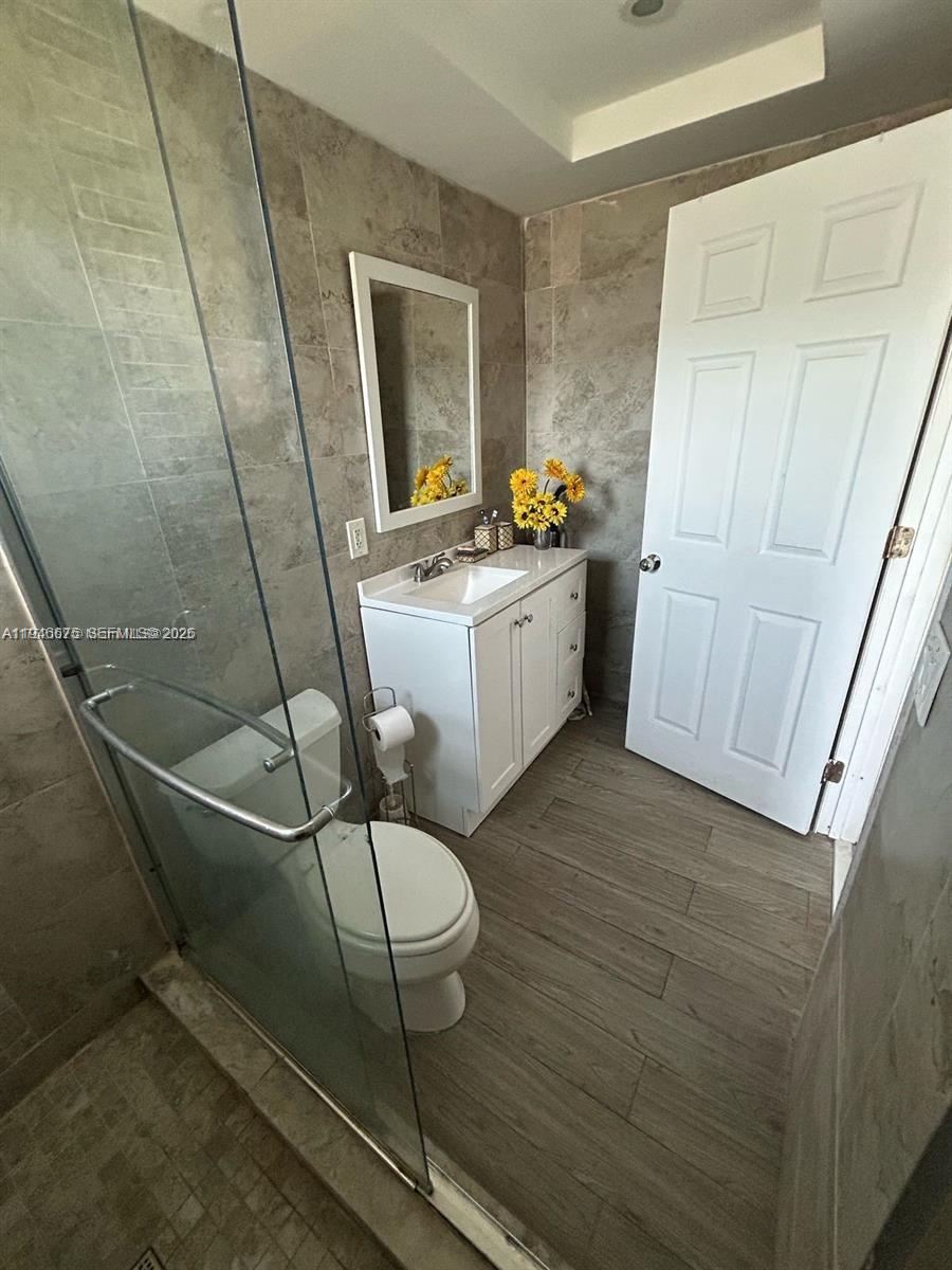 16900 NE 14th Ave #209 Miami, FL 33162