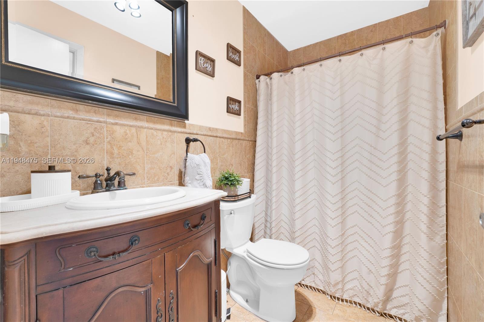 20761 NE 4th Pl #205 Miami, FL 33179