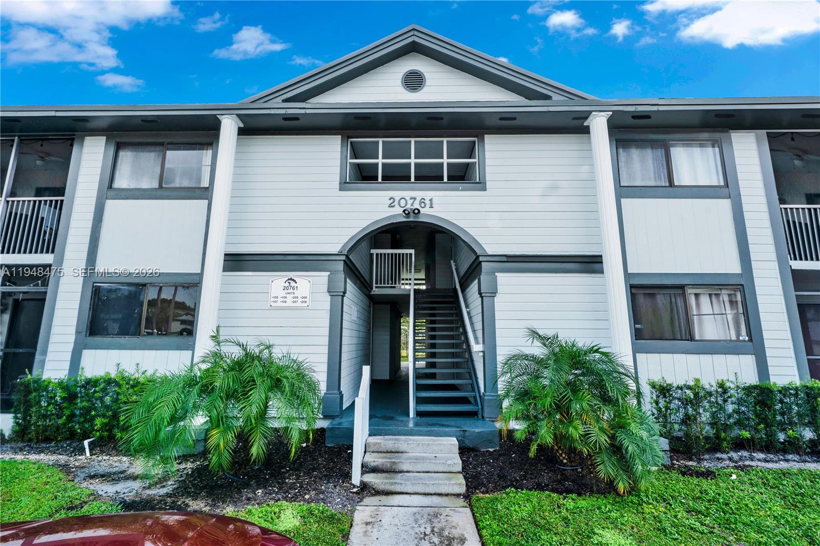 20761 NE 4th Pl #205 Miami, FL 33179