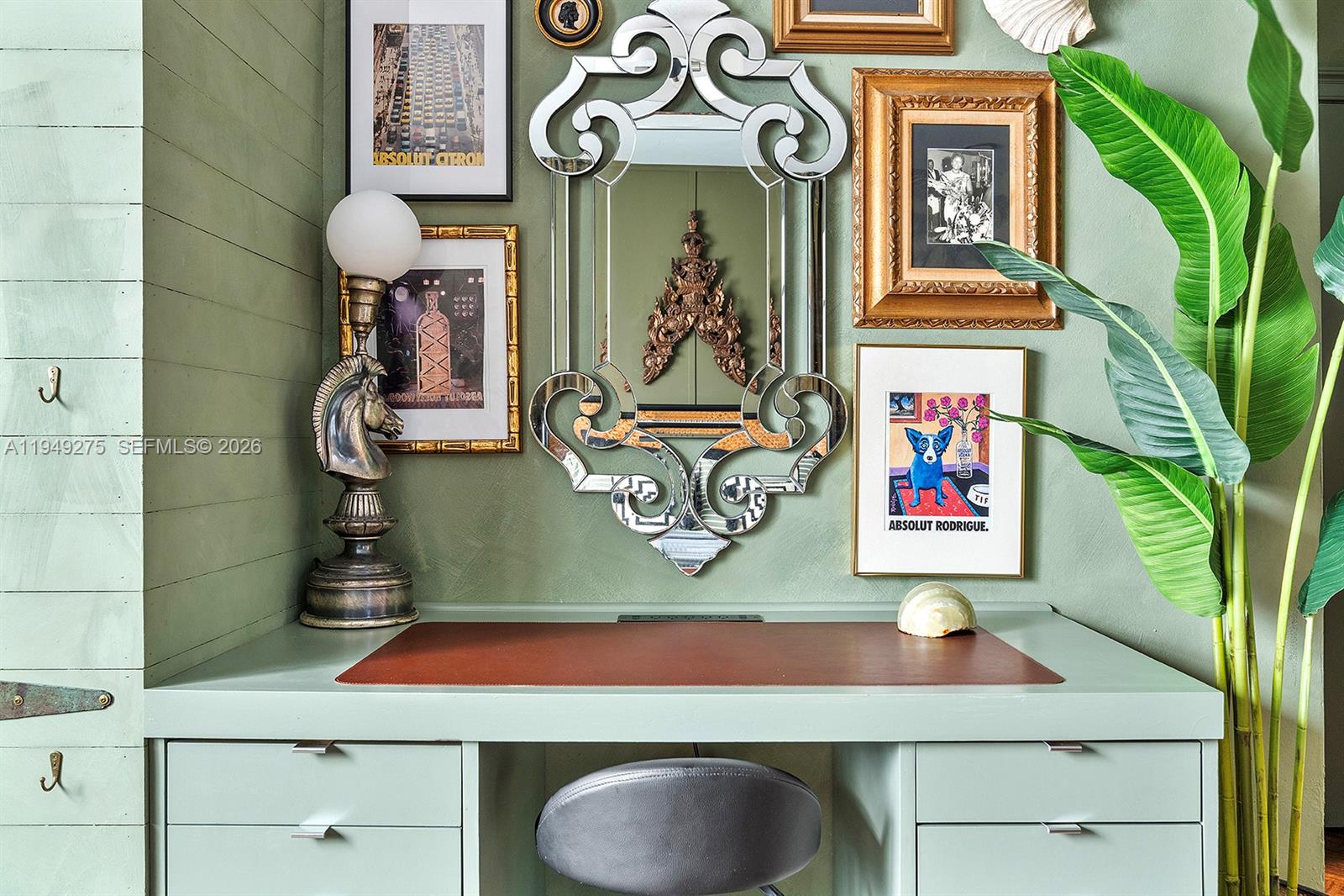 2858 Pine Tree Dr #4 Miami Beach, FL 33140