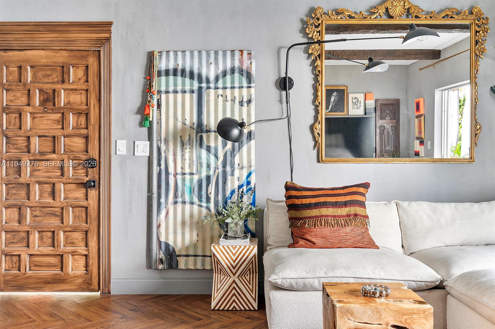 2858 Pine Tree Dr #4 Miami Beach, FL 33140