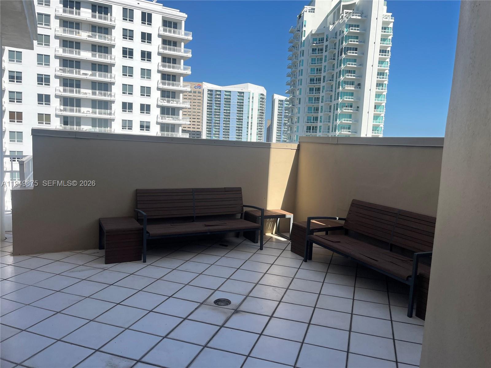 image Courvoisier Courts3