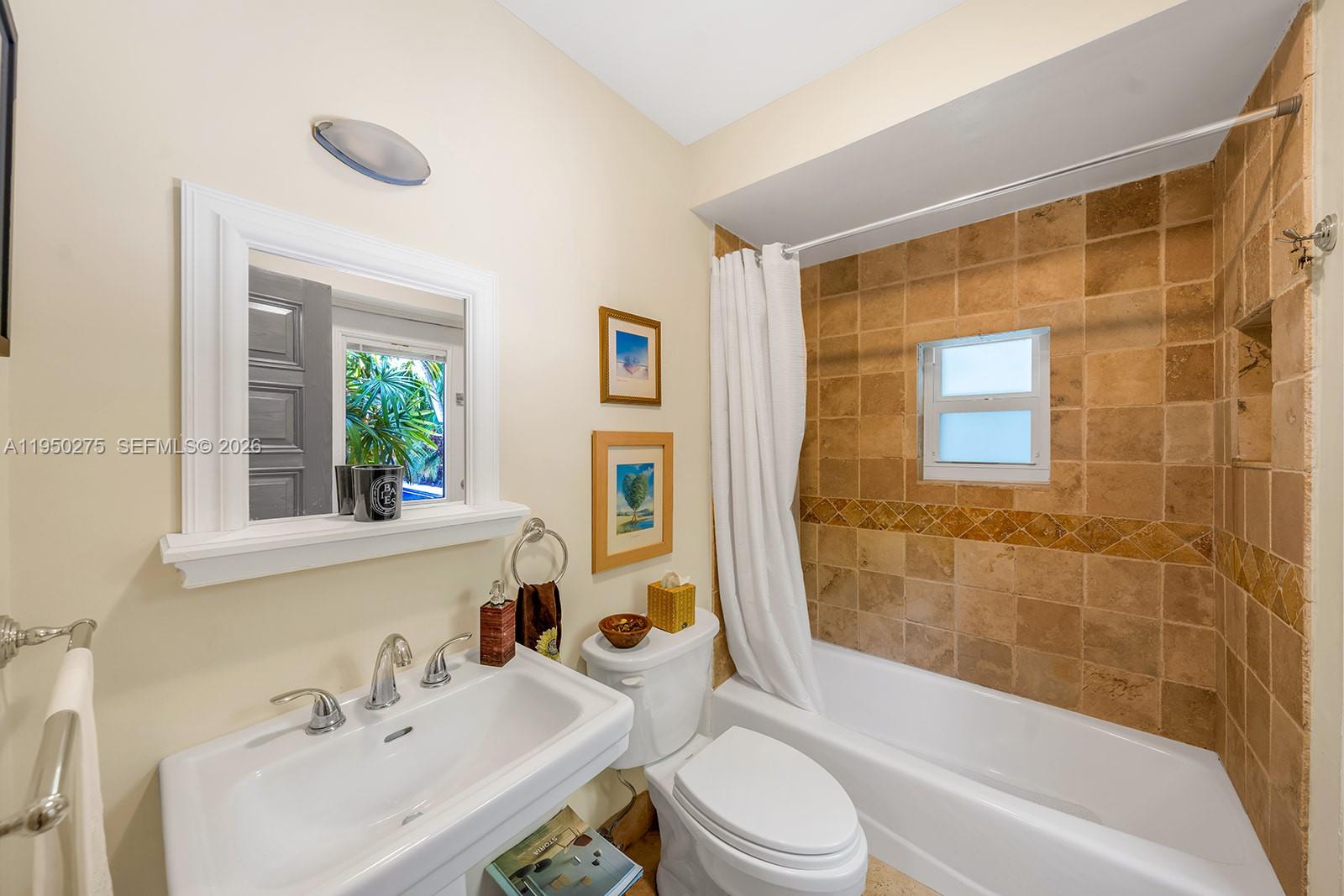 3701 Chase Ave Miami Beach, FL 33140