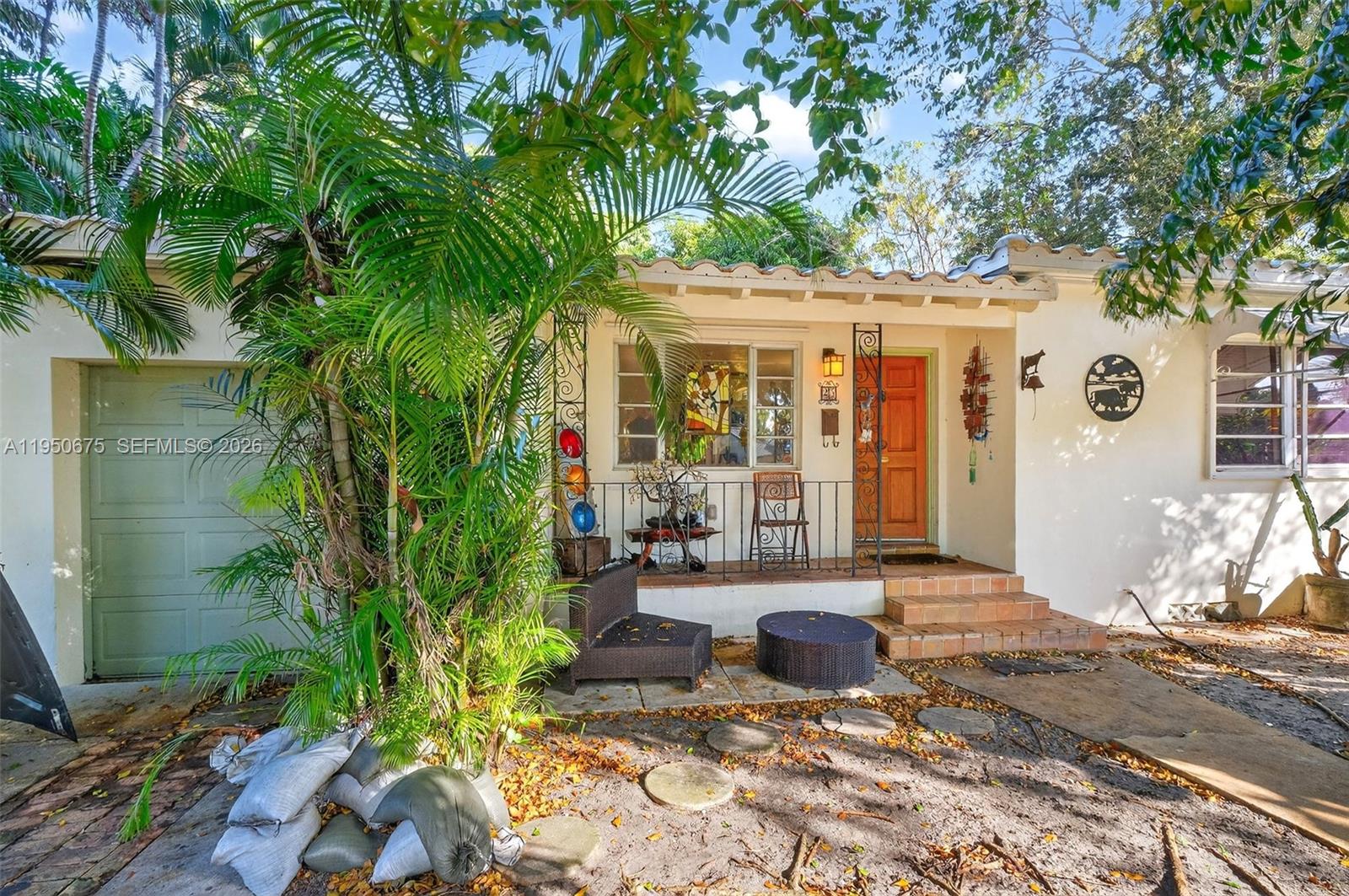 25 NW 104th St Miami Shores, FL 33150