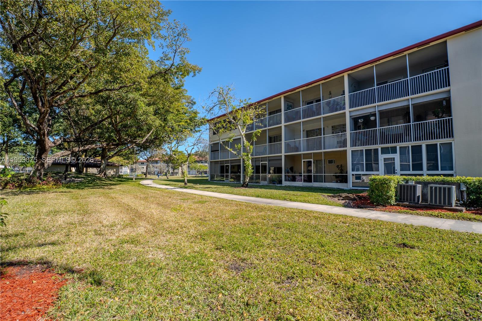 251 SW 134th Way #302M Pembroke Pines, FL 33027