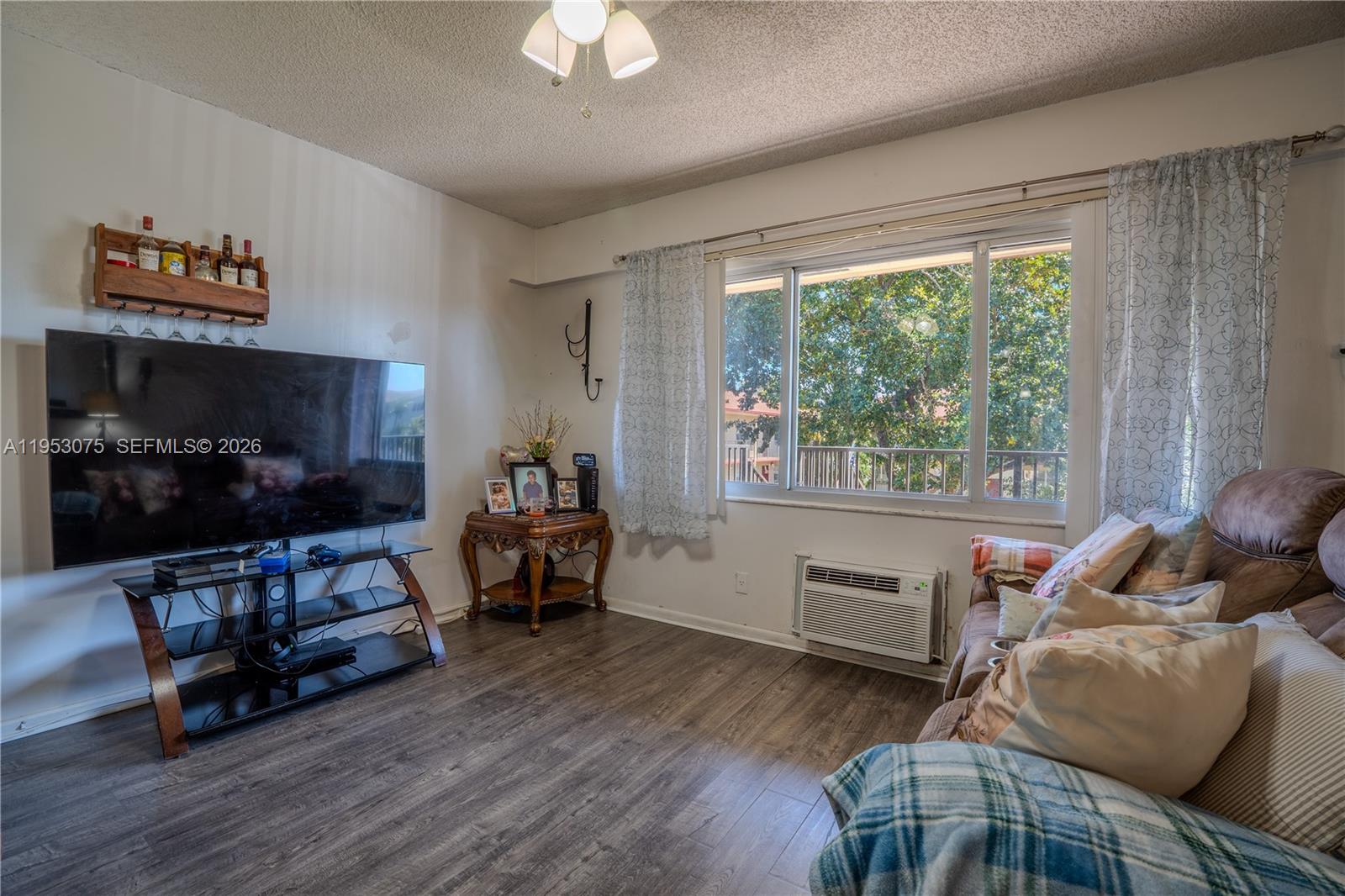 251 SW 134th Way #302M Pembroke Pines, FL 33027