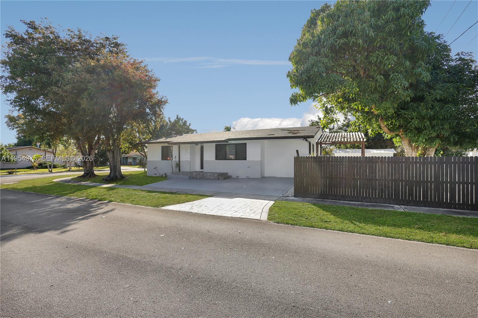 7501 Raleigh St Hollywood, FL 33024