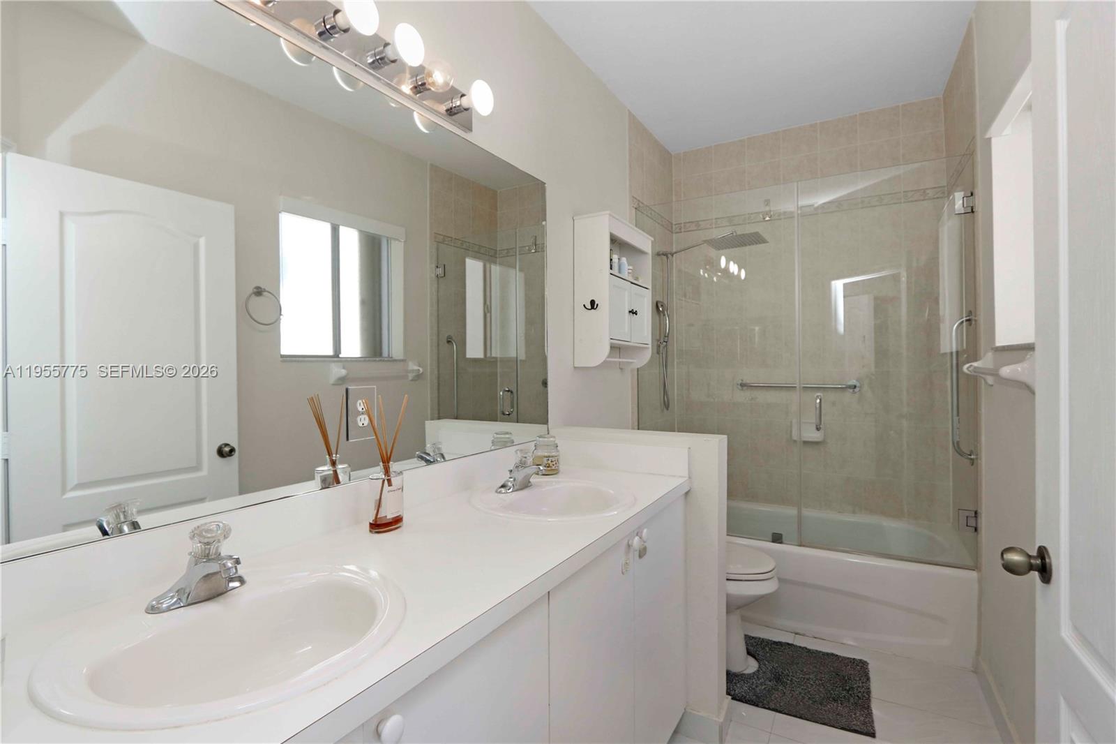 Undisclosed Address Miami, FL 33194