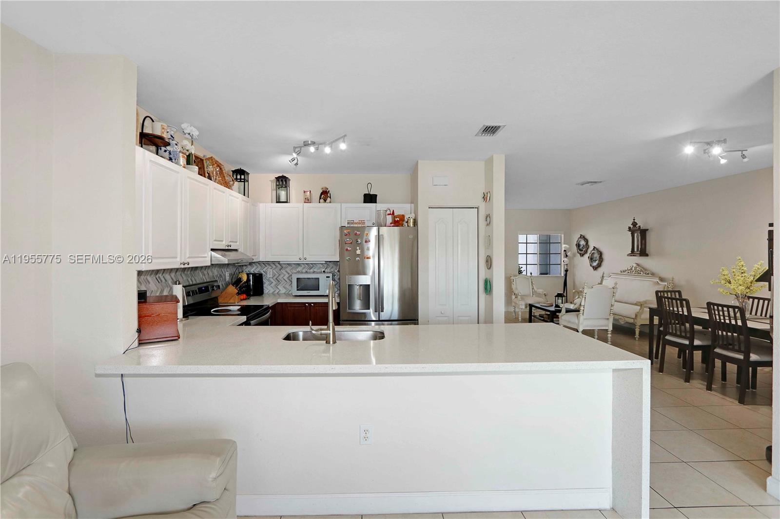 Undisclosed Address Miami, FL 33194