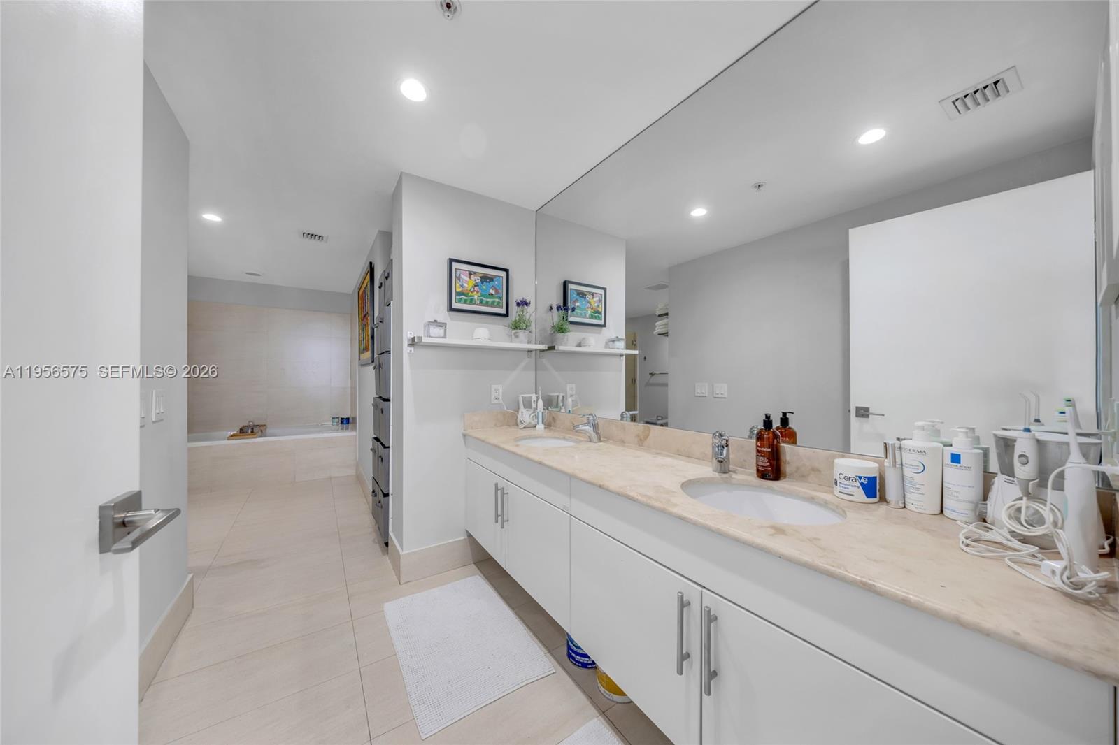 7929 West Dr #1503 North Bay Village, FL 33141