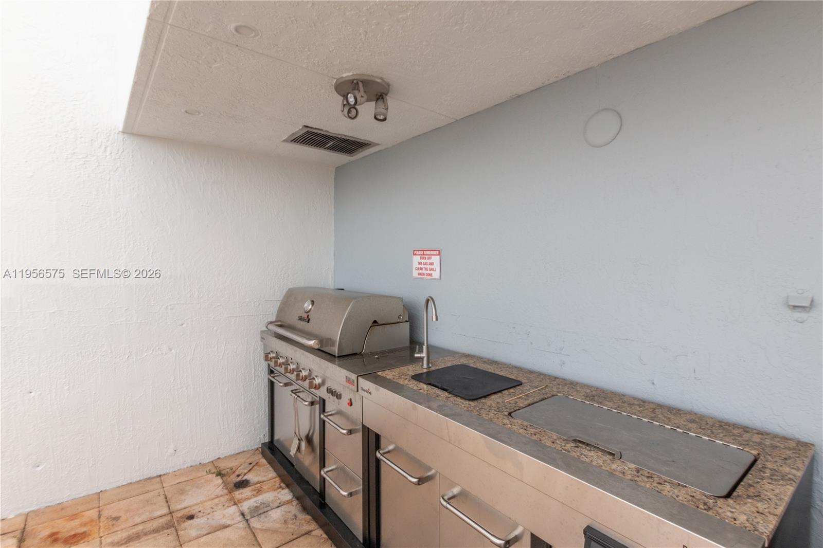 7929 West Dr #1503 North Bay Village, FL 33141