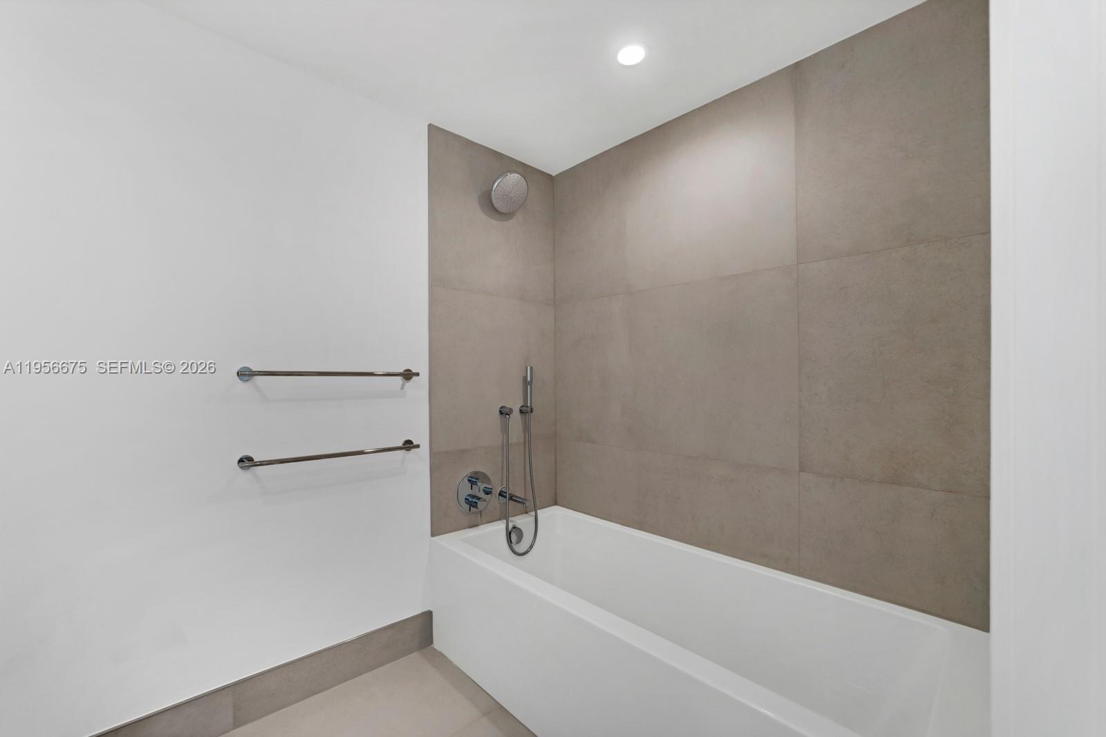 9221 E Bay Hbr Dr #412 Bay Harbor Islands, FL 33154