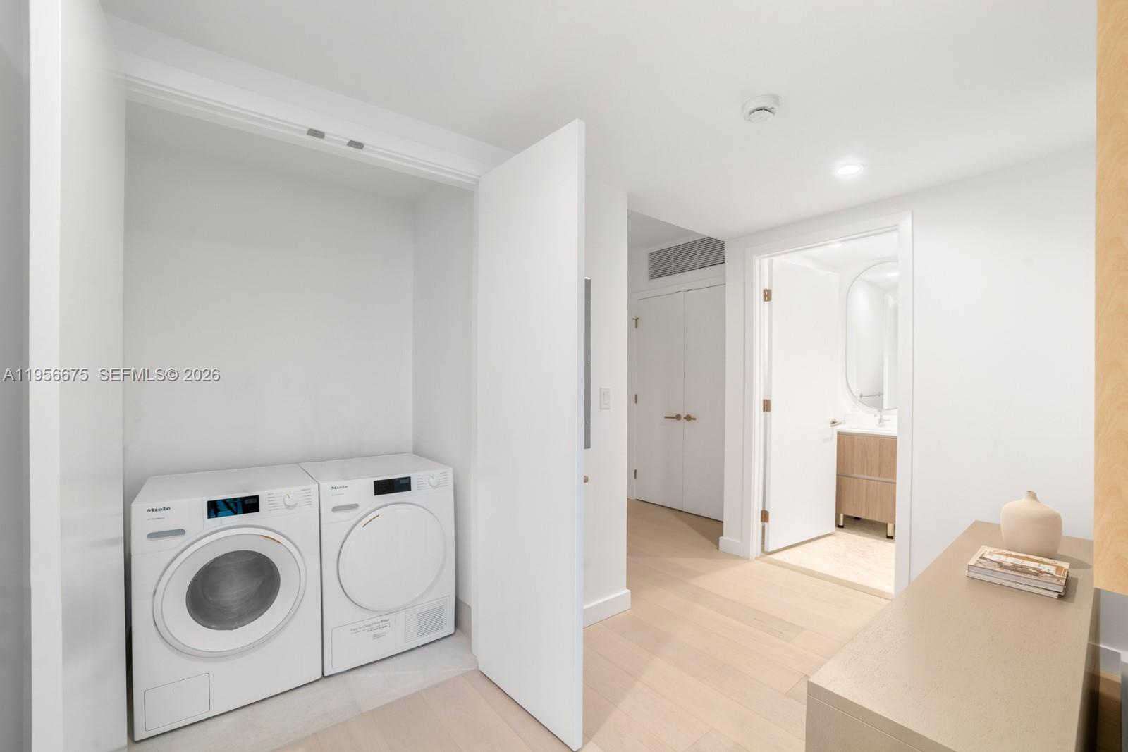 9221 E Bay Hbr Dr #412 Bay Harbor Islands, FL 33154