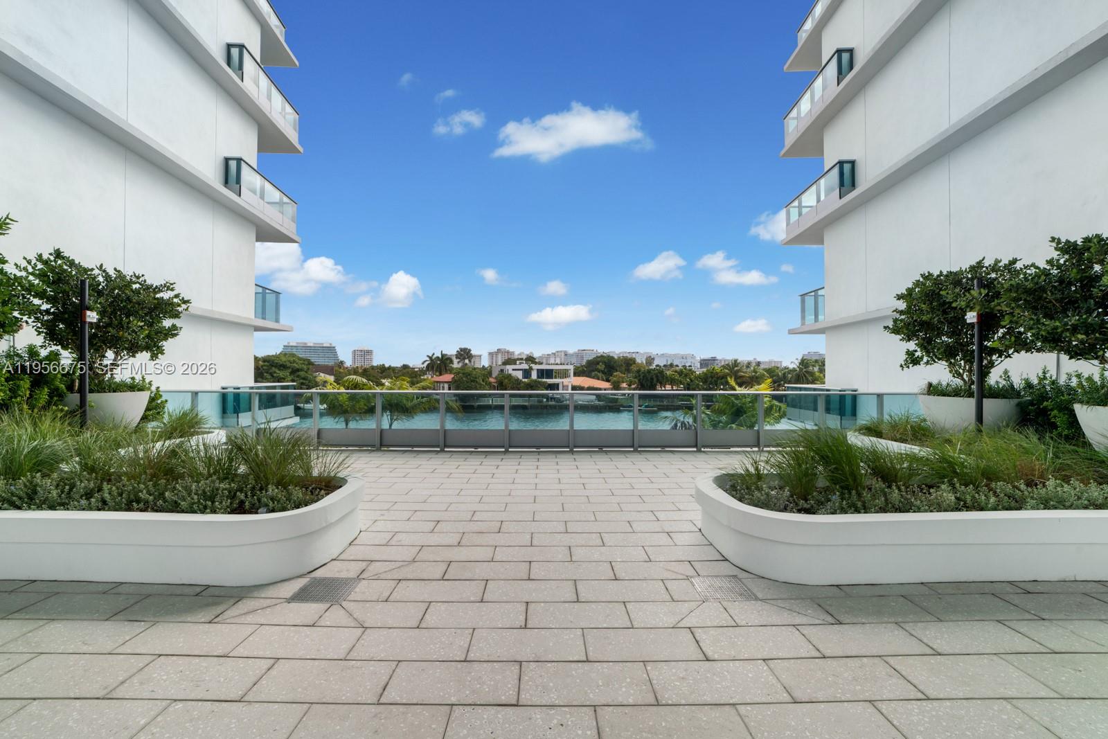 9221 E Bay Hbr Dr #412 Bay Harbor Islands, FL 33154