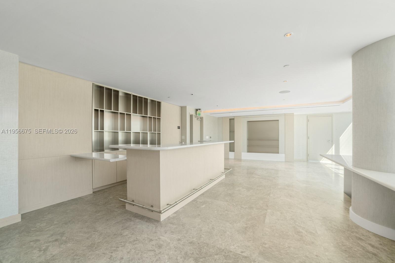 9221 E Bay Hbr Dr #412 Bay Harbor Islands, FL 33154