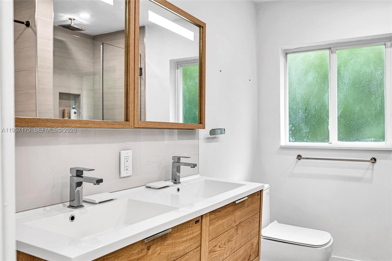 1080 NE 104th St Miami Shores, FL 33138