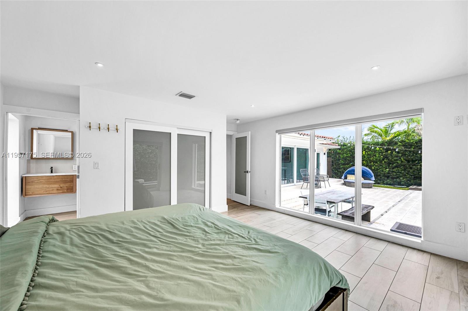 1080 NE 104th St Miami Shores, FL 33138