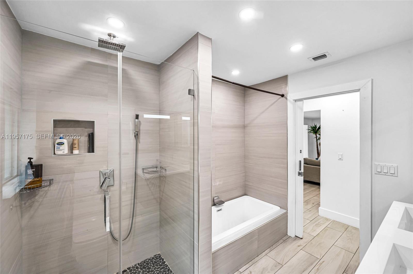 1080 NE 104th St Miami Shores, FL 33138