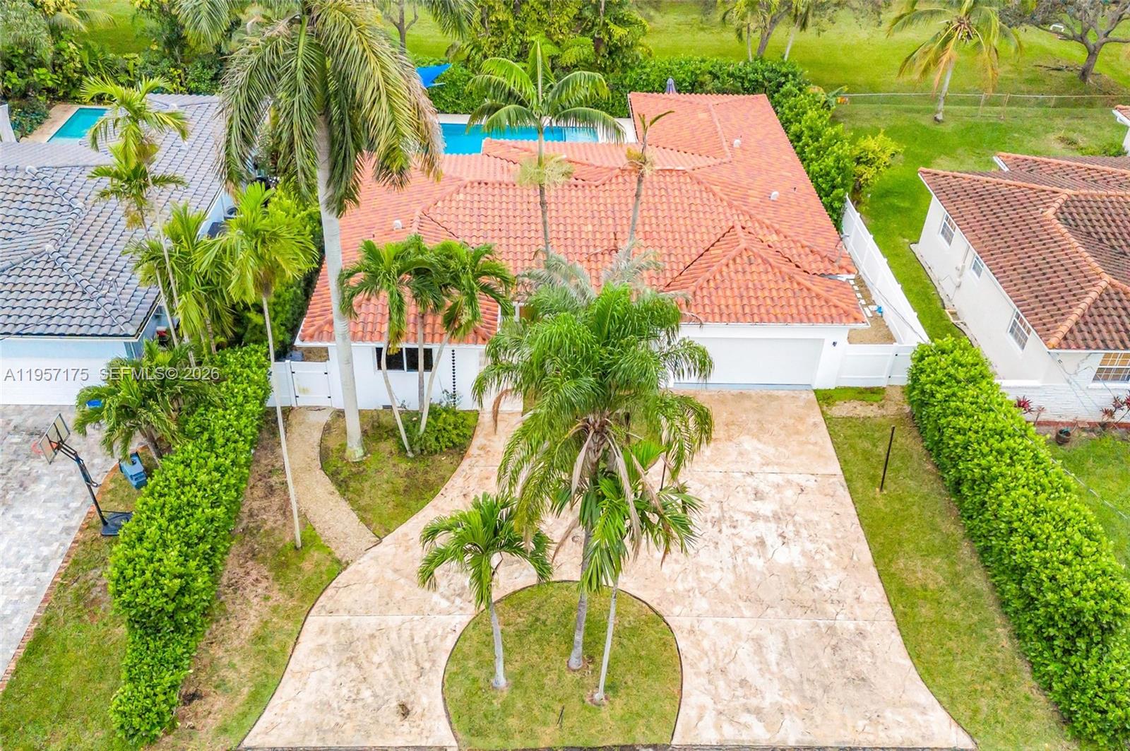 1080 NE 104th St Miami Shores, FL 33138