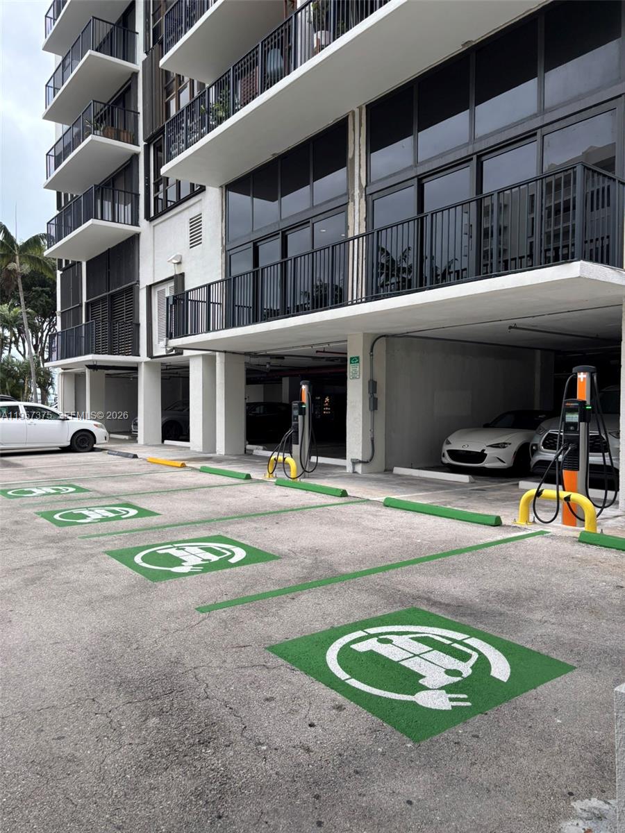 Undisclosed Address Miami, FL 33131