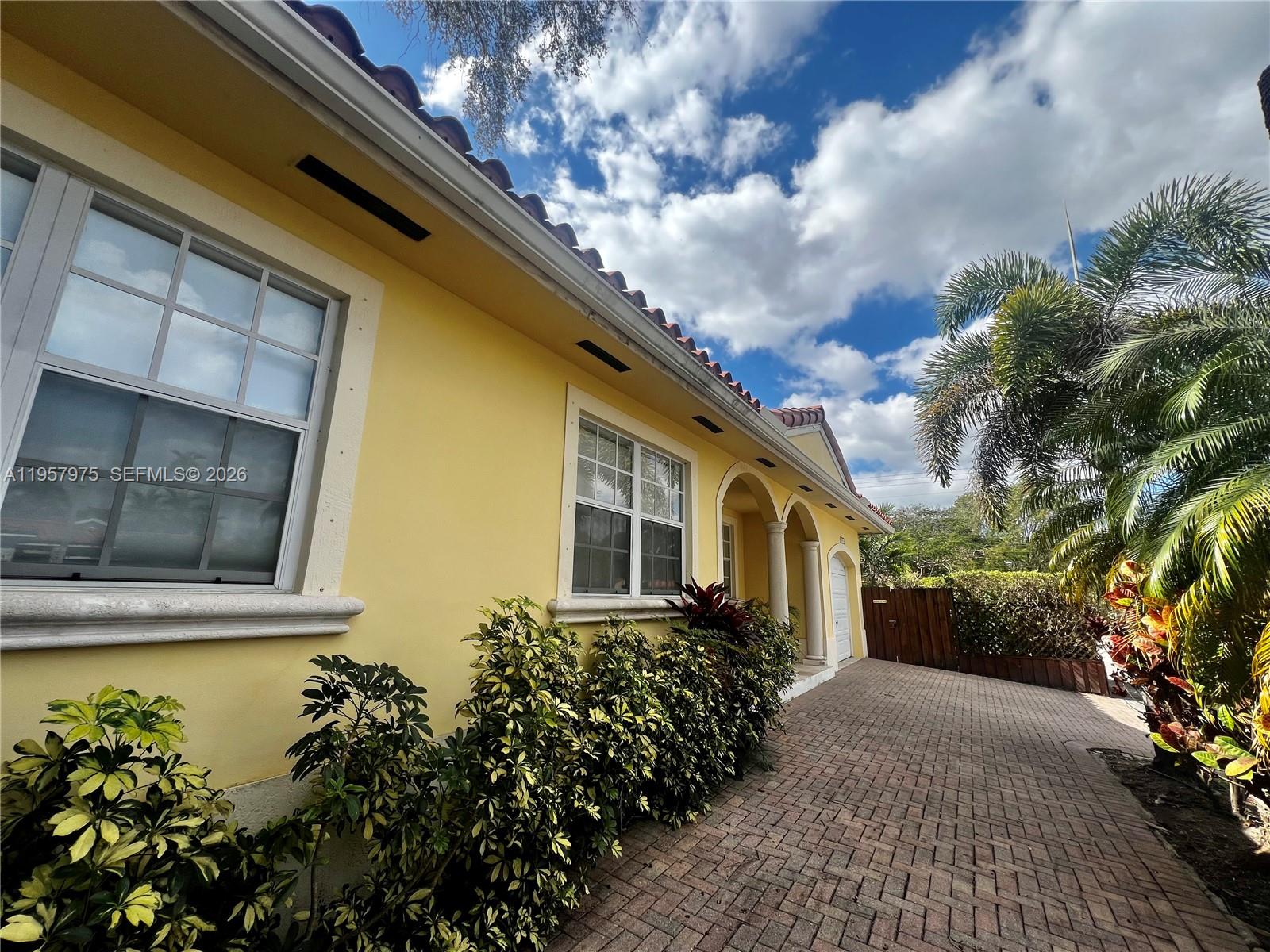 2301 SW 22nd Ave Miami, FL 33145