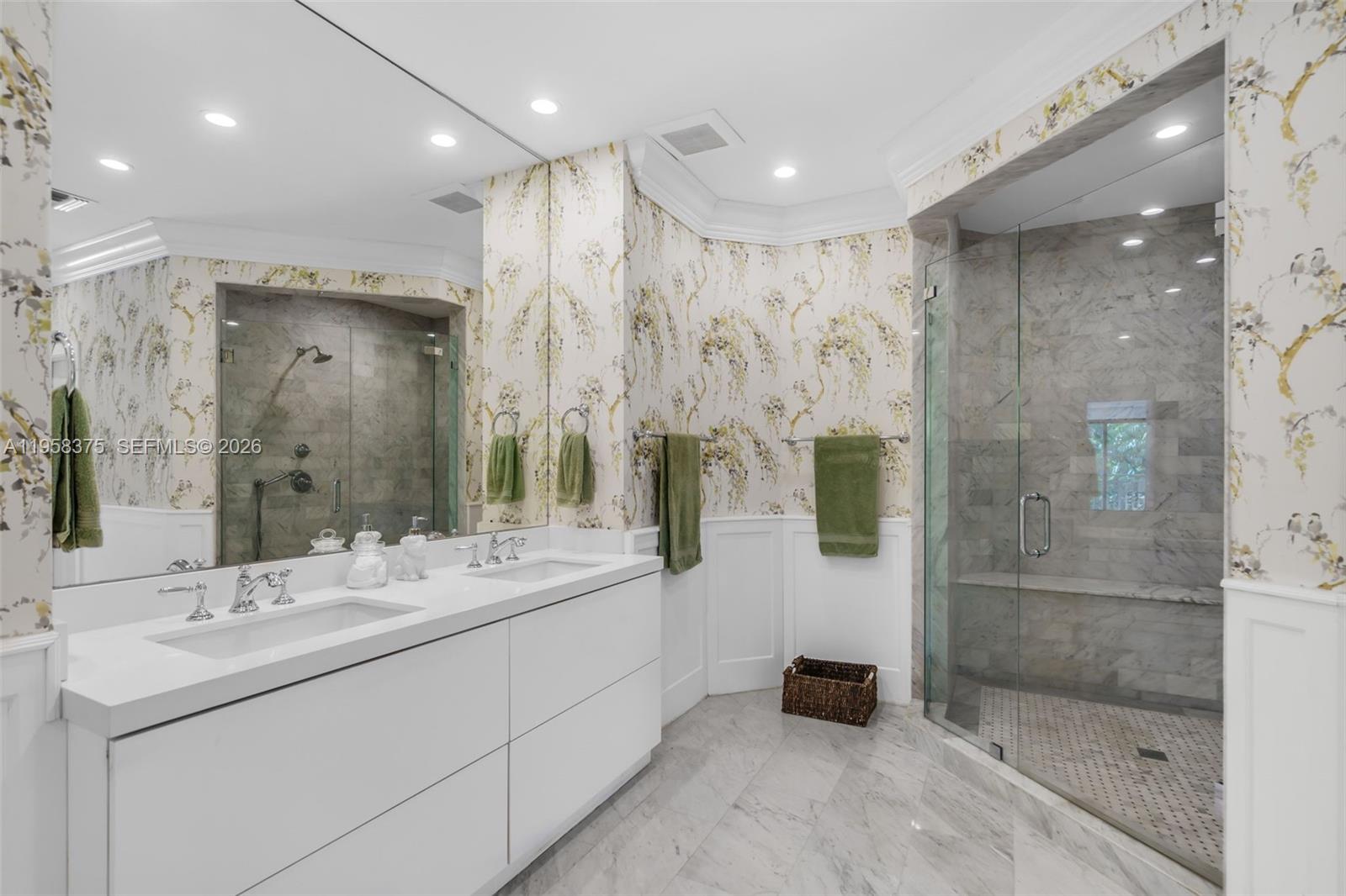 420 Palmwood Ln Key Biscayne, FL 33149