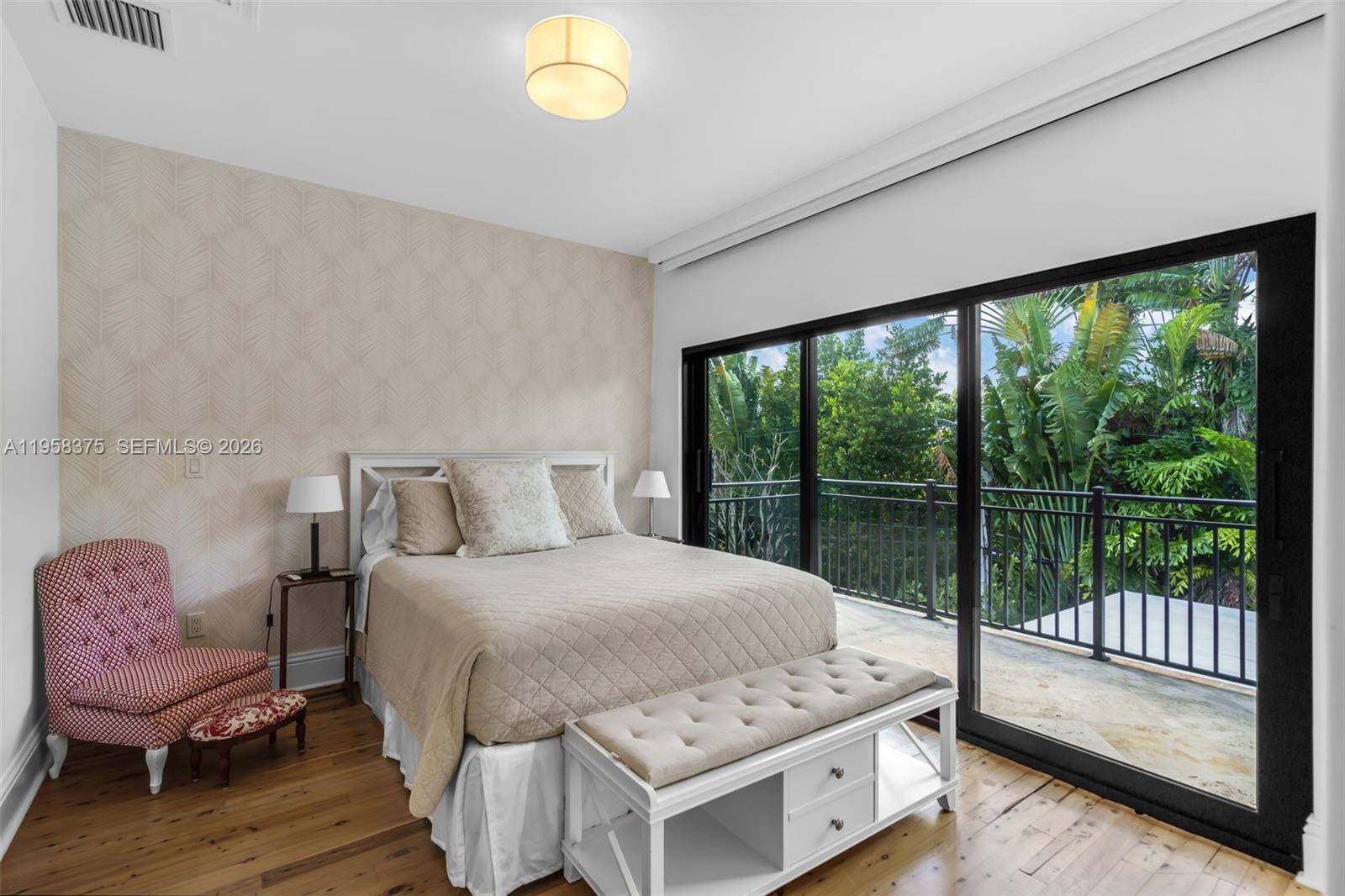 420 Palmwood Ln Key Biscayne, FL 33149