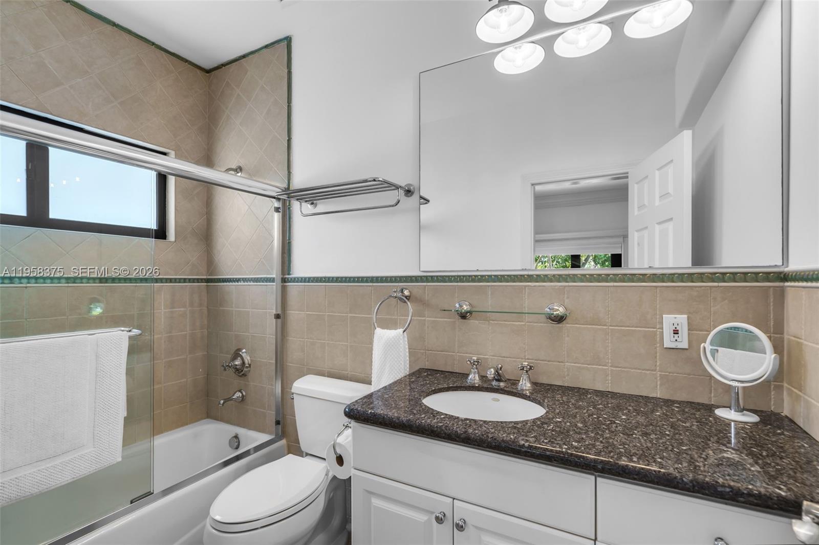 420 Palmwood Ln Key Biscayne, FL 33149