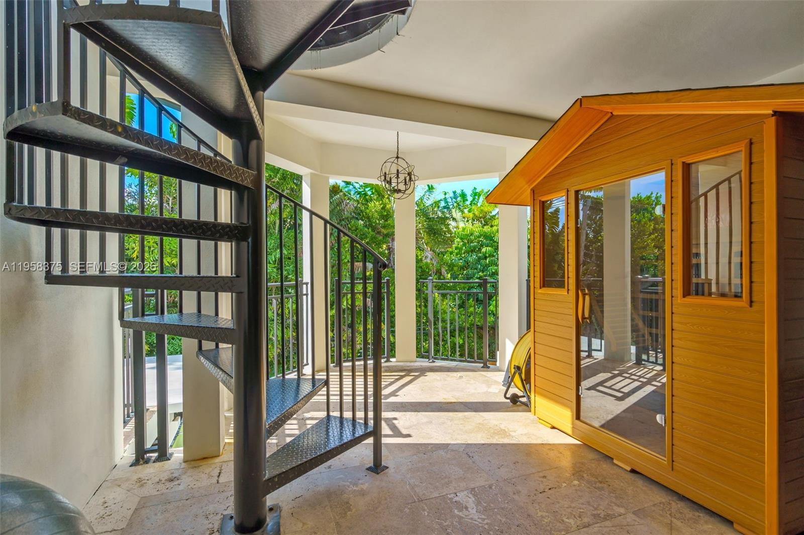 420 Palmwood Ln Key Biscayne, FL 33149