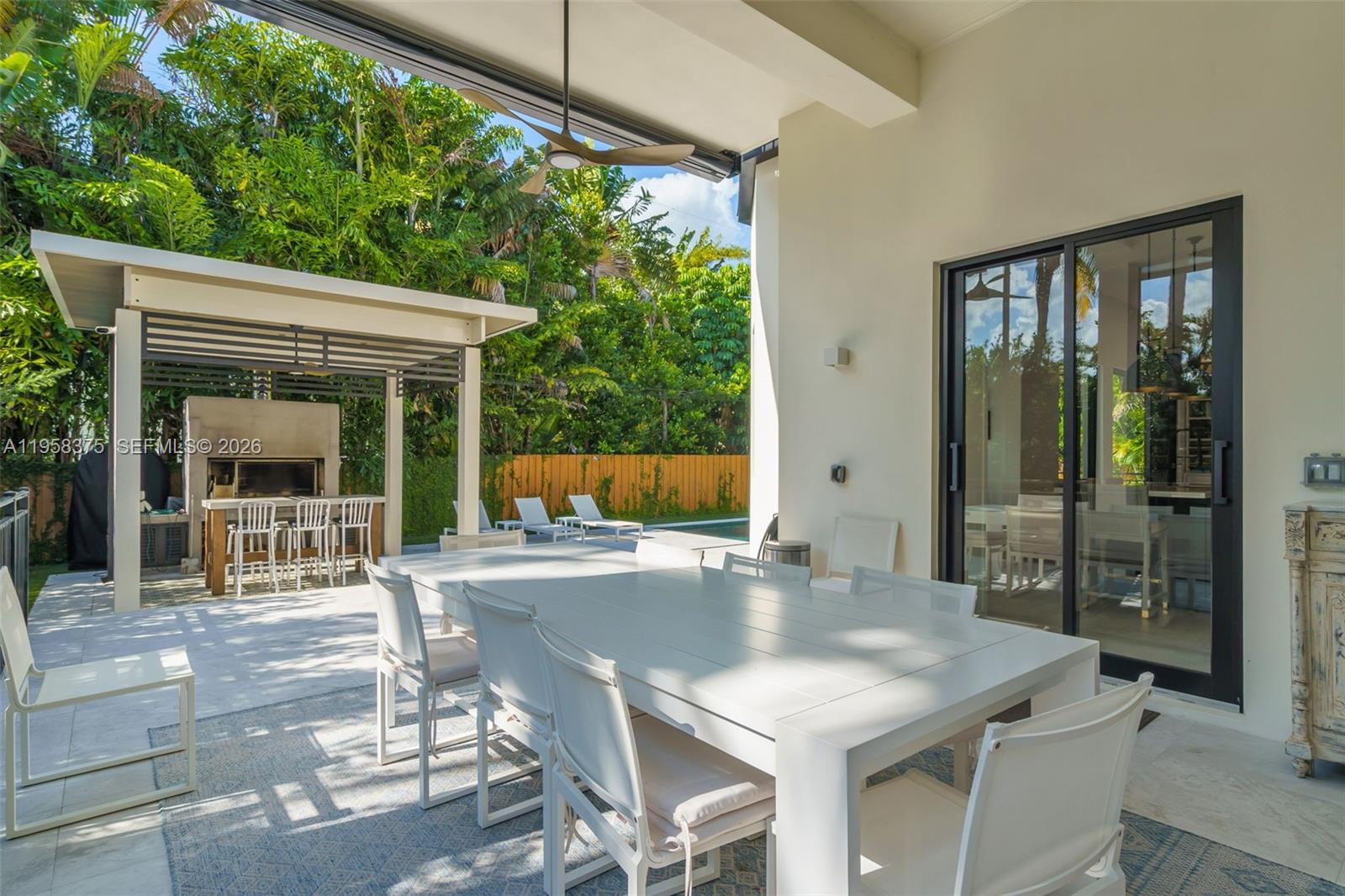 420 Palmwood Ln Key Biscayne, FL 33149