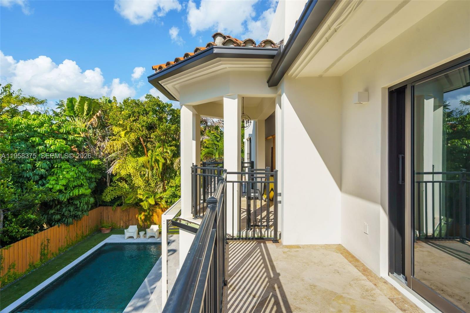 420 Palmwood Ln Key Biscayne, FL 33149